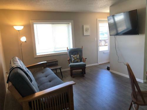 Burrel Avenue Apartments