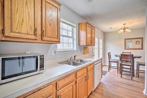 Cozy Winston-salem Home Near Parks And Golfing!