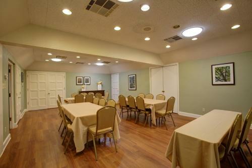 Hotel Habitat Suites