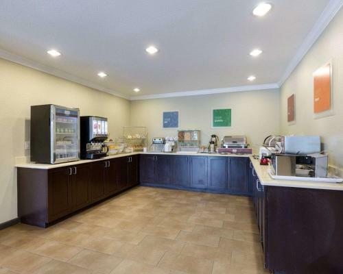 Hotel Comfort Suites Westbelt