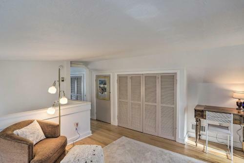 Modern Milan House With Furnished Breezeway!