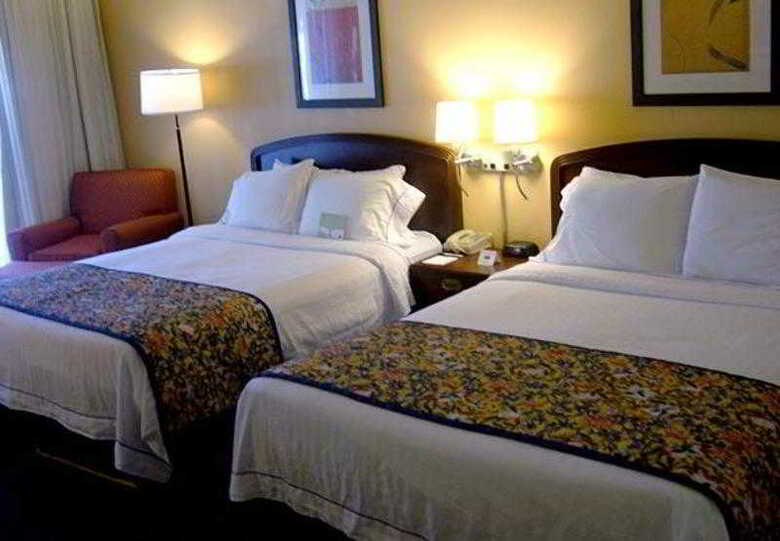 Hotel Courtyard Memphis East/lenox Corporate Park
