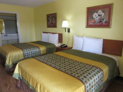 Motel The Crossroads Hotel And Suites Irving