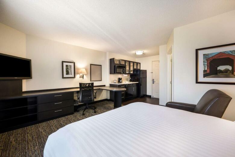 Hotel Candlewood Suites City Centre I-10