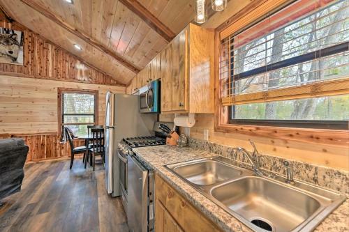 Cozy Broken Bow Cabin, Walk To Lukfata Creek!