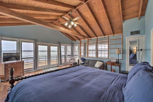 Waterfront Disney Getaway With Private Beach!