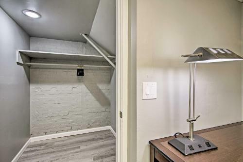 Apartamento Cozy Apt In Historic Enid Building - Pets Ok!