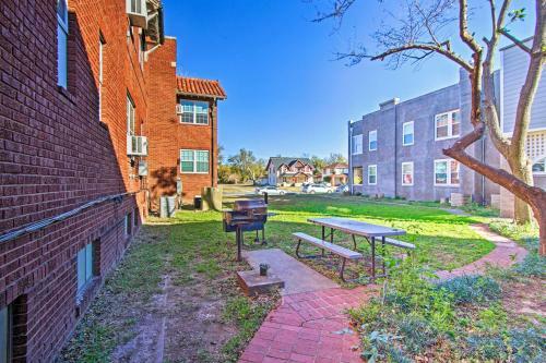 Apartamento Cozy Apt In Historic Enid Building - Pets Ok!