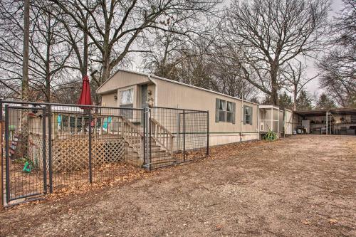 Amenity-packed Kingston Property With Private Dock!