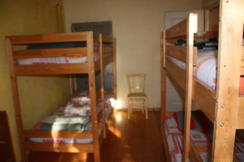 Bed & Breakfast Valcaris: Gites, Chambre D'hotes Et Tables D'hotes