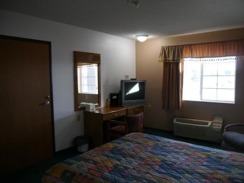 Hotel Regency Inn & Suites - Kimball
