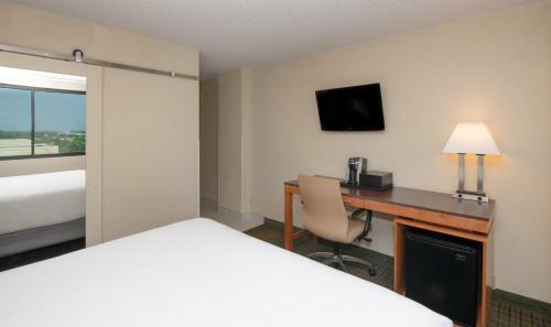 Hotel Marriott Conference Center At Nced