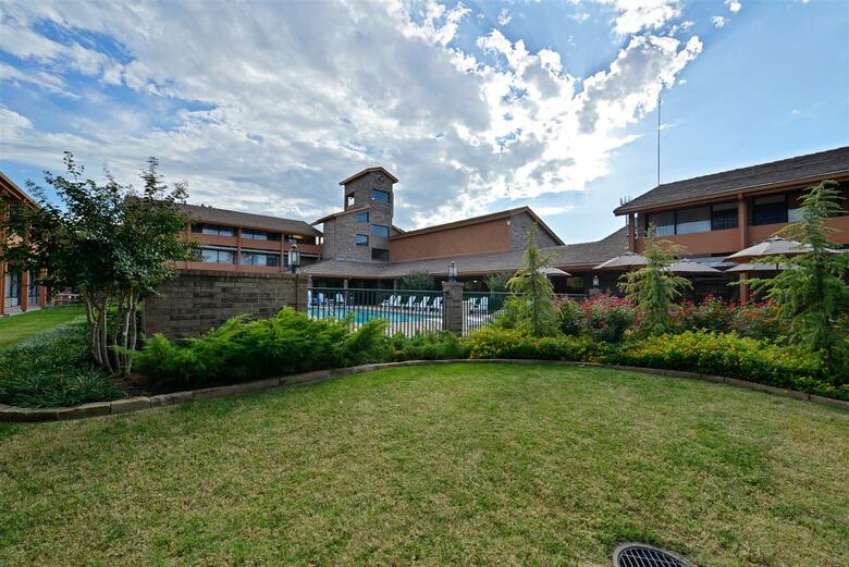 Hotel Best Western Plus Saddleback Inn And Conference Center