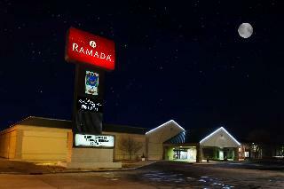 Hotel Ramada Inn And Suites Conference Center - Mitchell