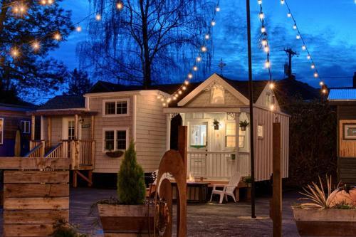 Tiny Digs Cottage House