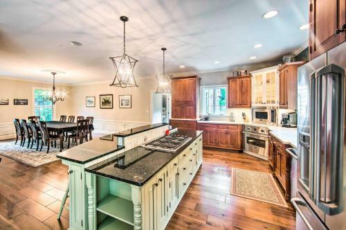 Extravagant Atglen Manor With Private 60 Acre Land!