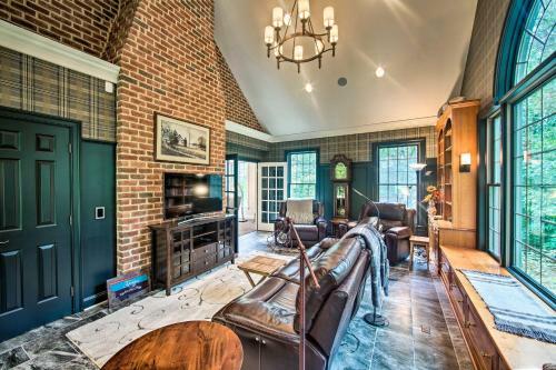 Extravagant Atglen Manor With Private 60 Acre Land!