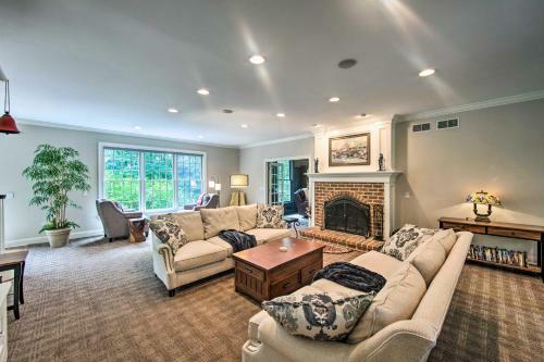 Extravagant Atglen Manor With Private 60 Acre Land!