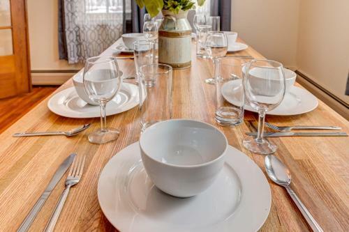 The Cresco Farmhouse-