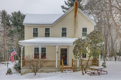 The Cresco Farmhouse-