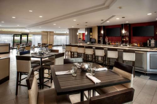 Hotel Inn At Fox Chase - Bw Premier Collection