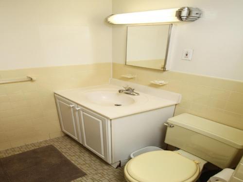 Luxury Two-bedroom Apartment By Rittenhouse