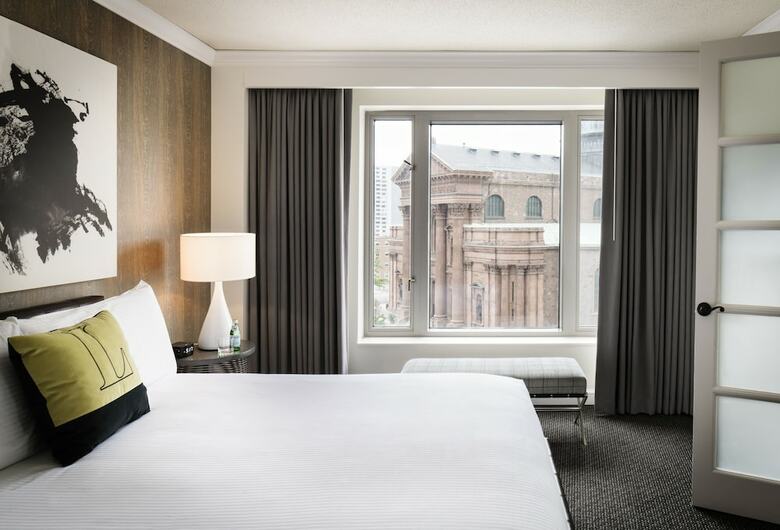 Hotel The Logan
