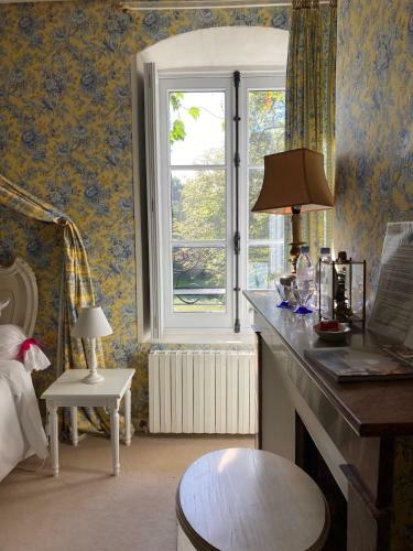 Hostal Ch�teau De R�