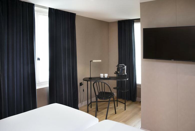 Hotel H�tel Du Jardin Des Plantes