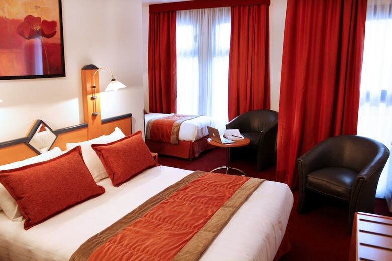 Hotel Opera Cadet