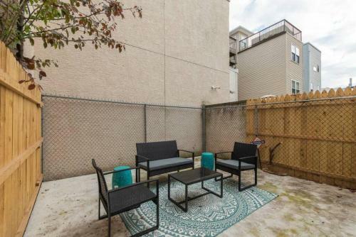 Trendy 3br Gameroom Gr8 For Family