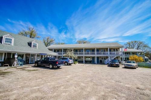 Hotel Island Manor Resort By Vrhost