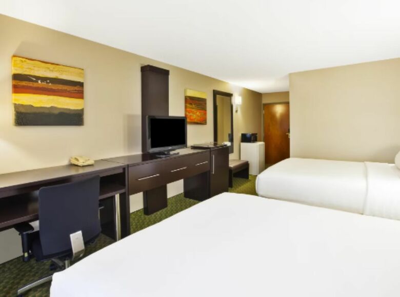 Holiday Inn Express Hotel & Suites Bryan-montpelier