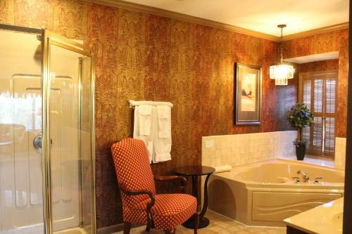Posada Altland House Inn & Suites