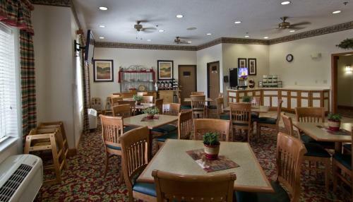 Hotel Coshocton Village Inn & Suites
