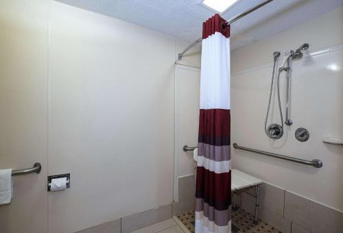 Hotel Red Roof Inn Cincinnati East - Beechmont