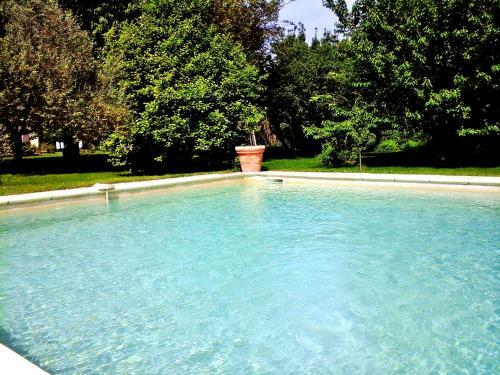 Bed & Breakfast Les Tr�sors De Malle Mialle