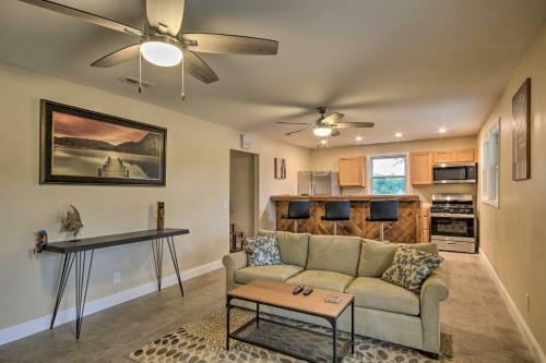 Waterfront Lakehouse With Private Dock And Fire Pit!