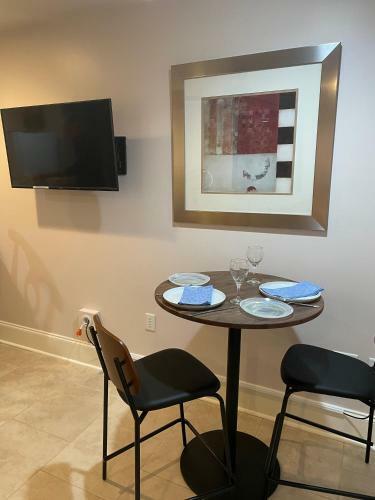 Magnolia Court Suites