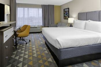 Holiday Inn Hotel & Suites Lima