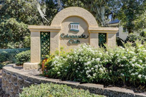 Colonnade Club 158