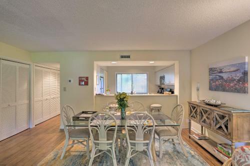 Villa Peaceful Kingston Resrort Escape With Lake Views!