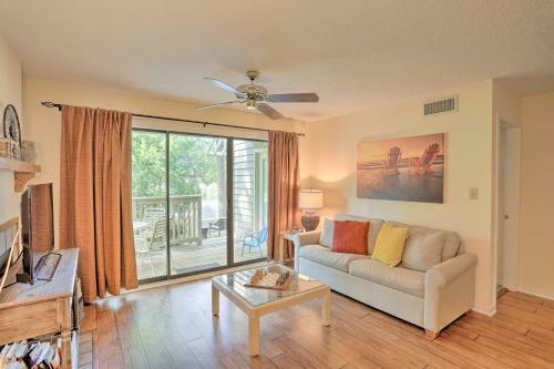 Villa Peaceful Kingston Resrort Escape With Lake Views!