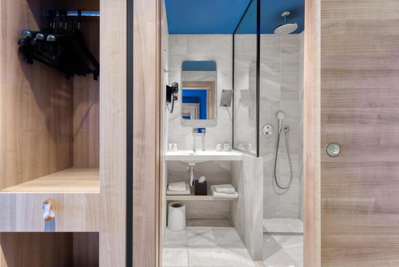 Hotel Kyriad Lyon Ouest Limonest