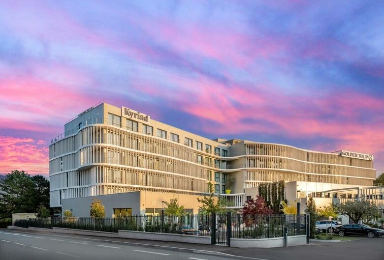 Hotel Kyriad Lyon Ouest Limonest