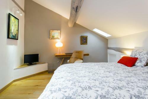 Apartamento Un Petit Nid Au Bord De La Sorgue