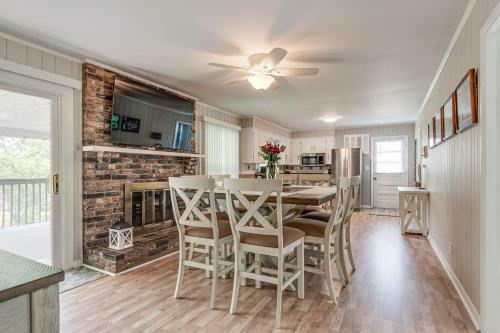 Lakefront Home Firepit & Deck