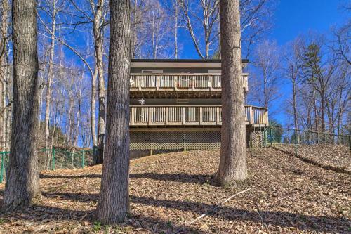 Cozy Lake-view Home Dog Friendly And Boat Slip!