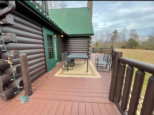 Minnies Mountain Lake House