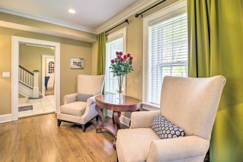 Grand Lafollette Home With Covered Patio On 40 Acres!